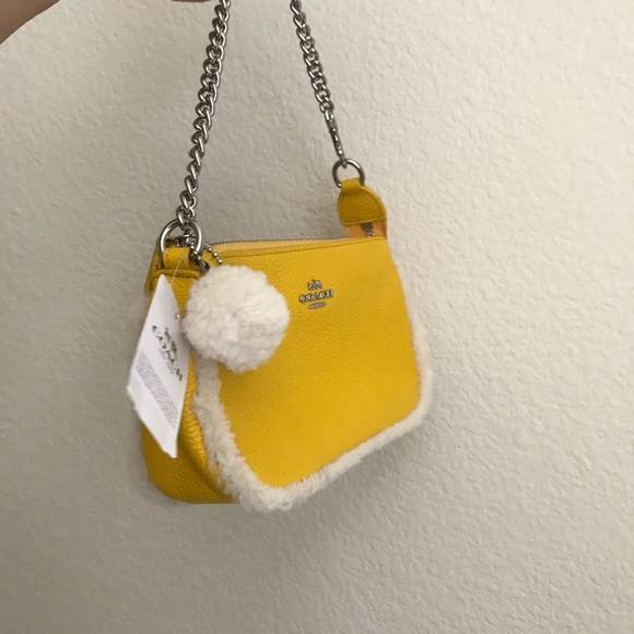 Coach cute wristlet NWT - Picture 2 of 5